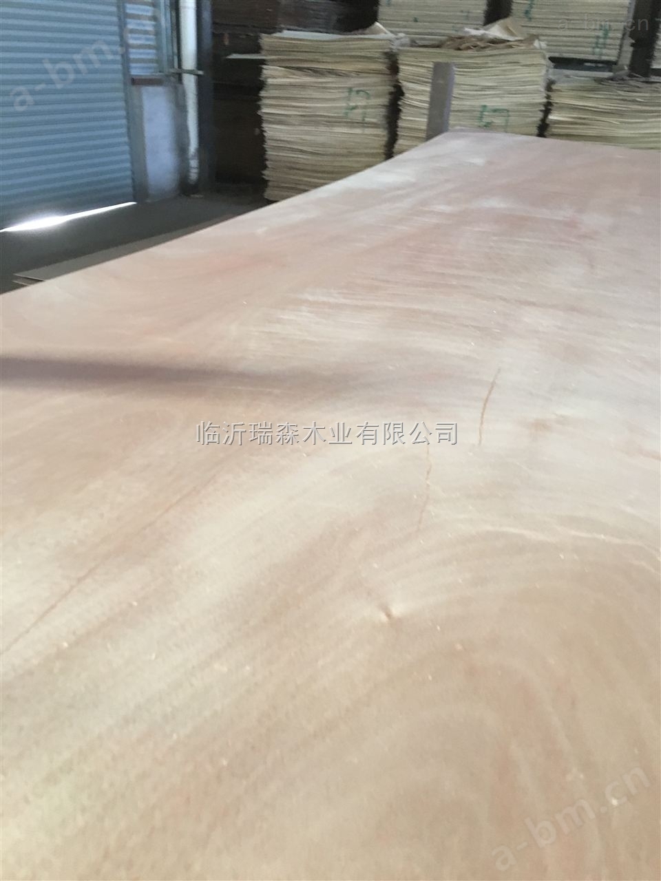 E0级12mm多层胶合板木板三夹合板实木包装板门板板材