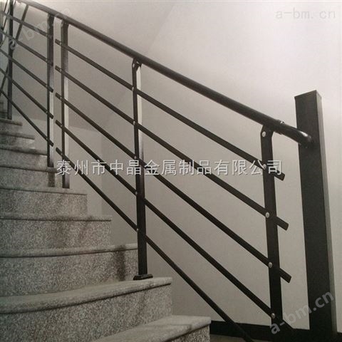 锌钢阳台护栏制造商，锌钢热镀锌楼梯扶手特点